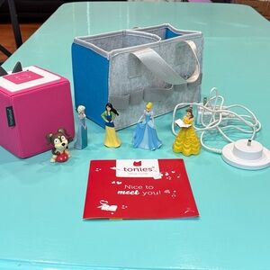 Tonies Pink Audio Box with Disney Princess Figures